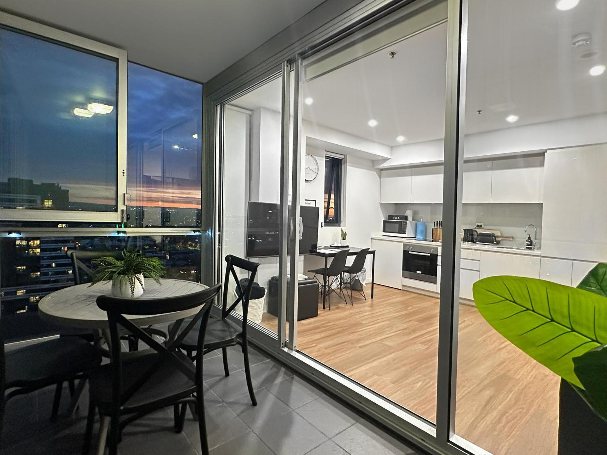 Penthouse View Apartment Luxury Cbd Penthouse Sleeps 6 Balcony Spa Access アデレード エクステリア 写真
