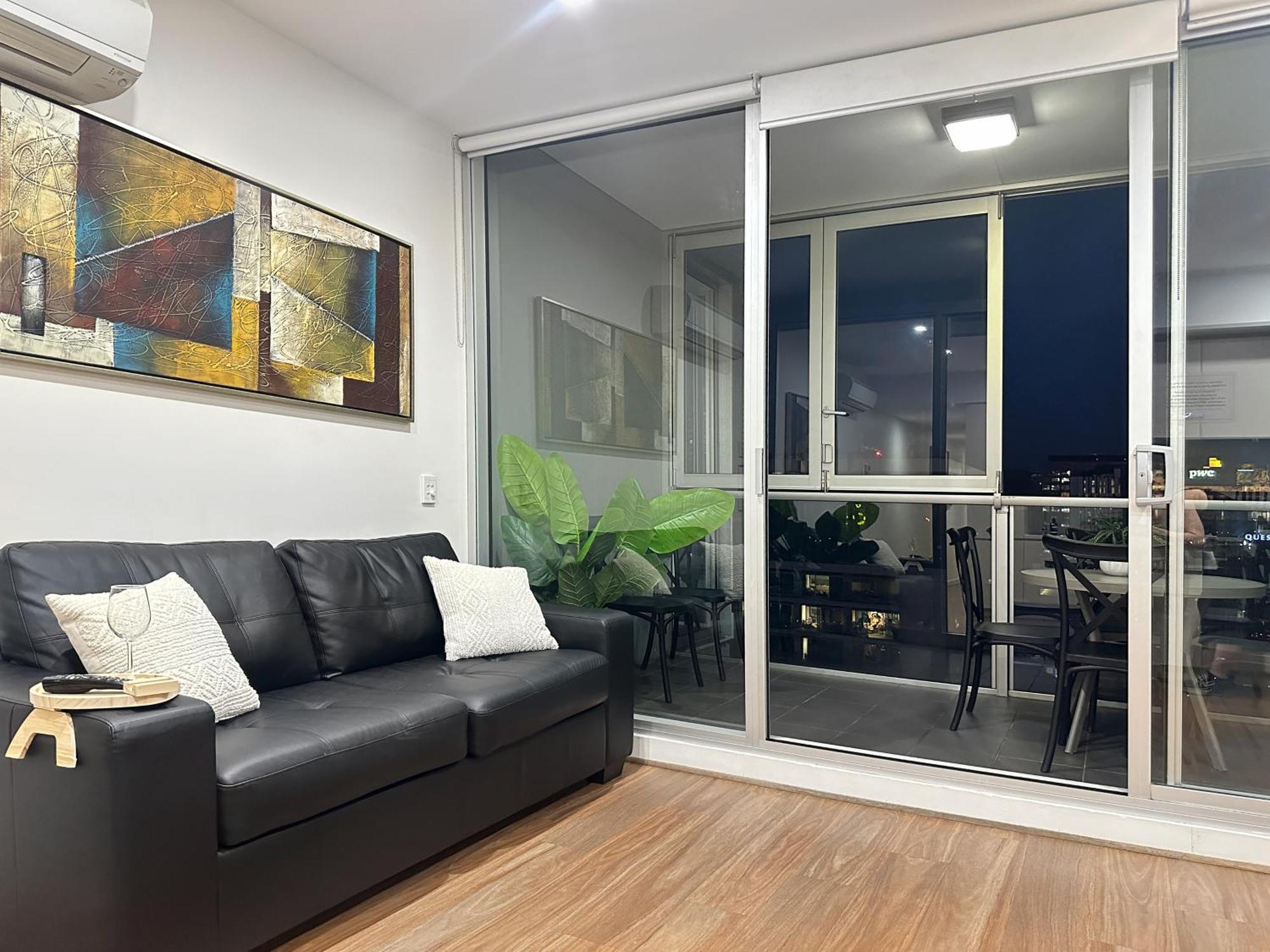 Penthouse View Apartment Luxury Cbd Penthouse Sleeps 6 Balcony Spa Access アデレード エクステリア 写真